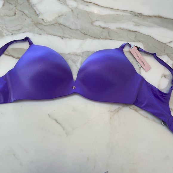 VICTORIA’S SECRET NO UNDERWIRE PUSH UP BRA NEW WITH TAGS 34DD 💜💜🥰 - Picture 1 of 5